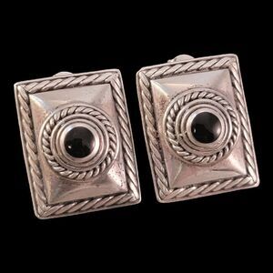 Vintage Sterling Onyx Rectangle Cable Detail Post Earrings